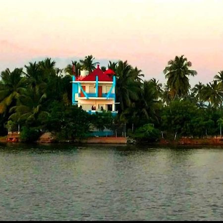 Victoria'S River View Resort Pondicherry Esterno foto